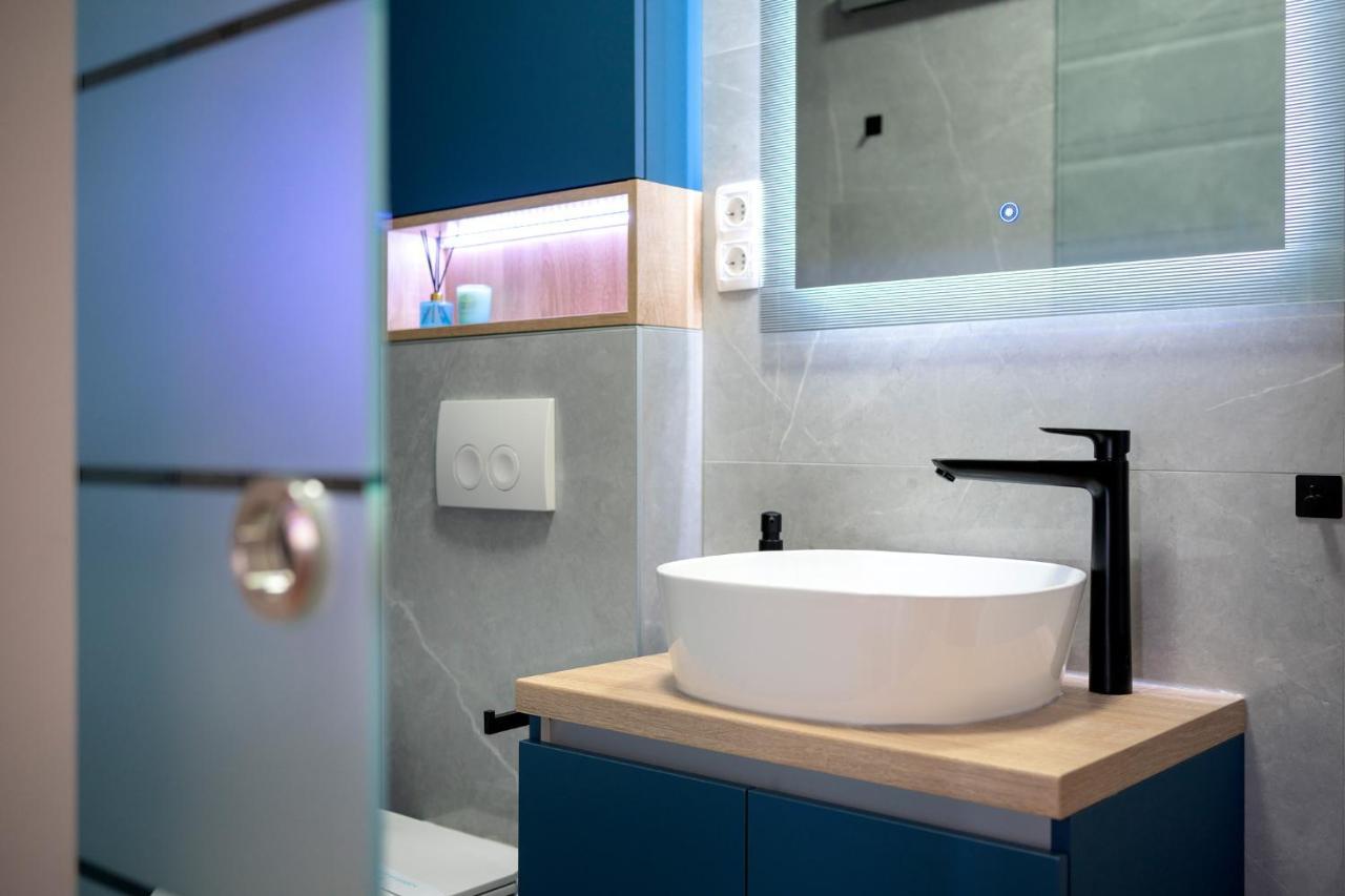 Fingerprint Central Apartment 5 Min From Center & Beach هفار المظهر الخارجي الصورة